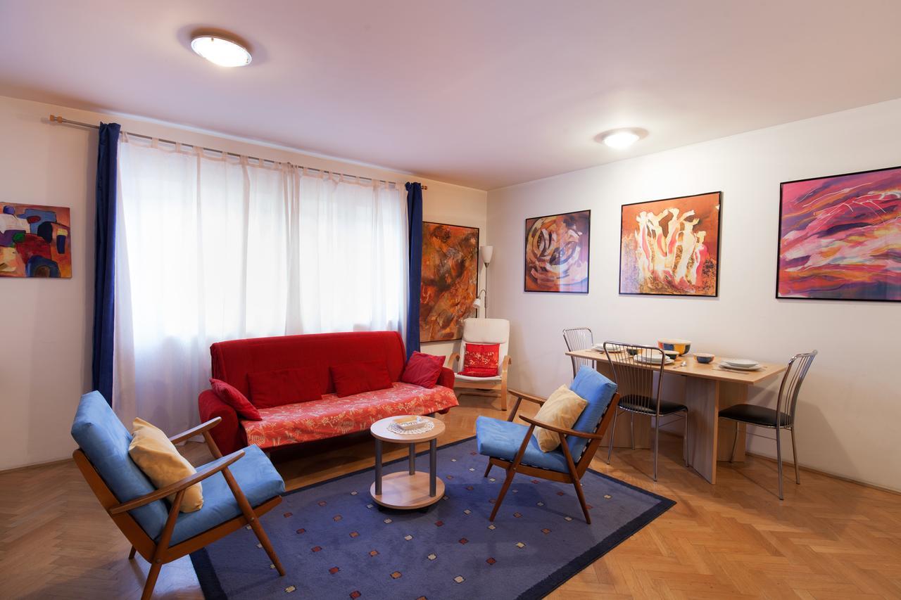 Apartment Irena Tour As Λιουμπλιάνα Εξωτερικό φωτογραφία